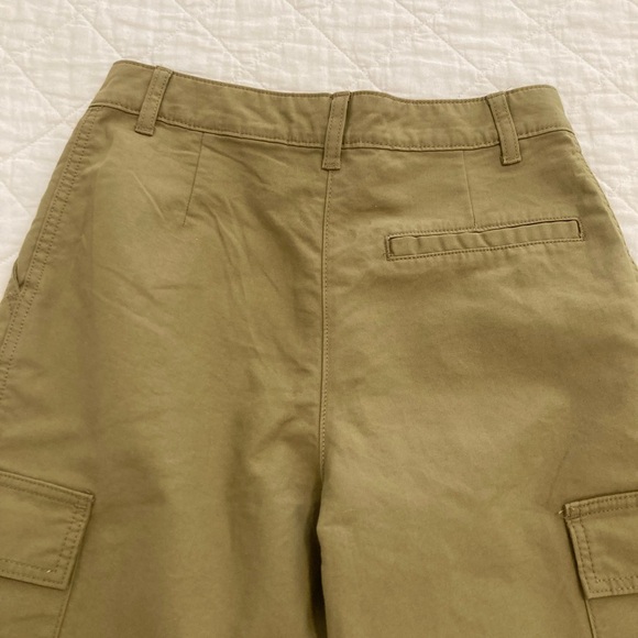 New With Tags H & M Cargo Jeans , size 4 - Picture 7 of 7